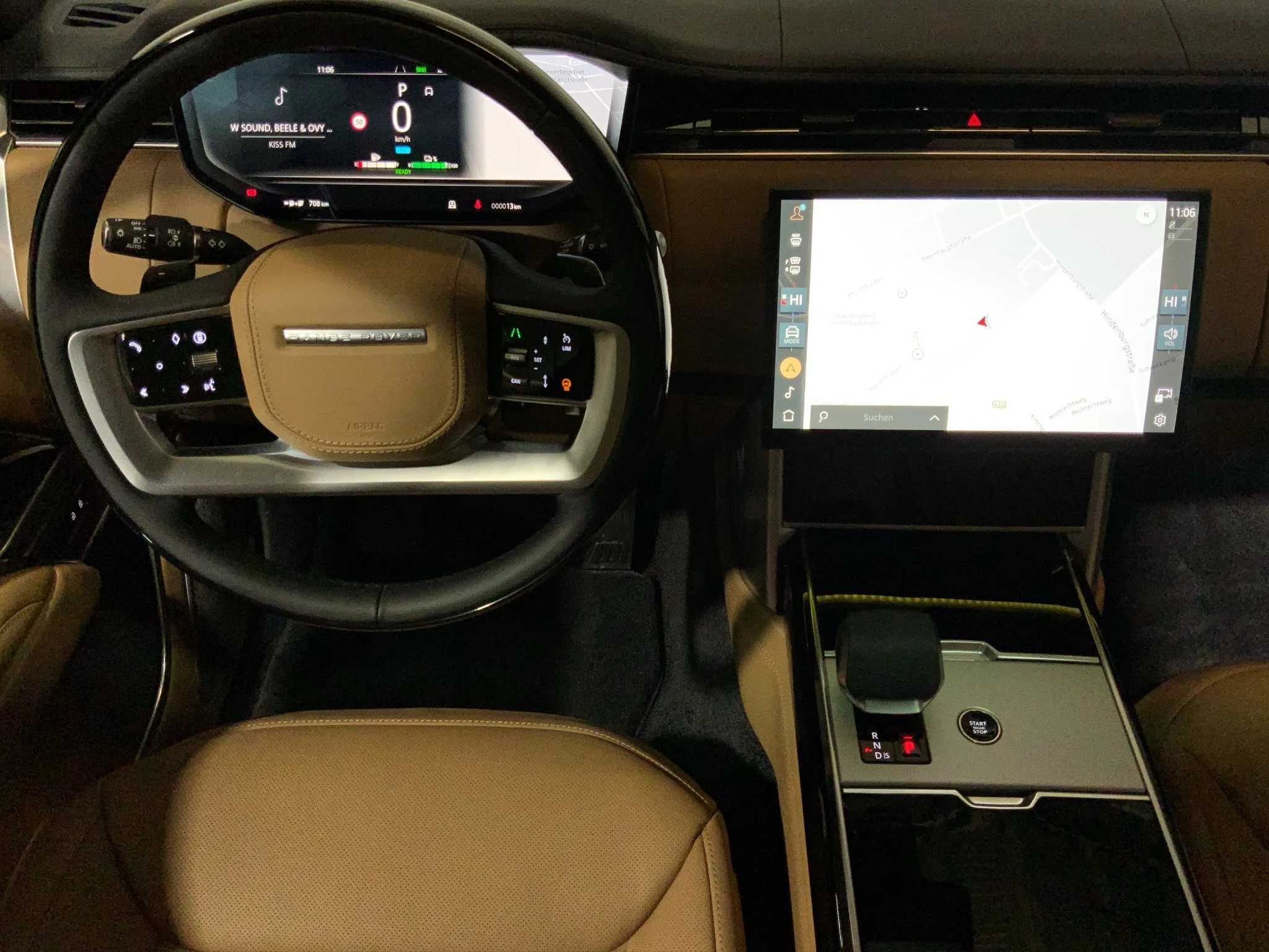 Land Rover-Range Rover-image-11