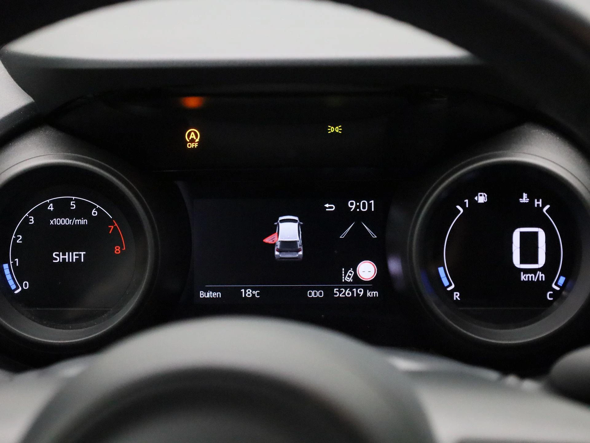 Toyota-Yaris-image-7