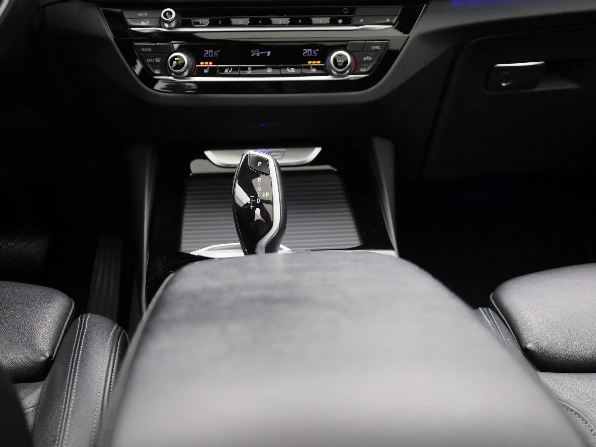 BMW X3 sDrive18d (110 kW)