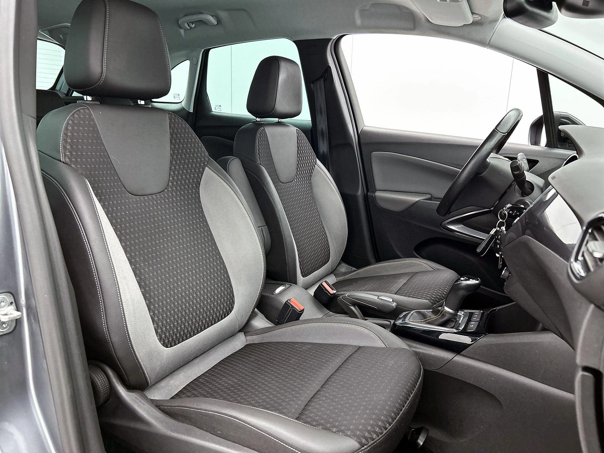 Opel-Crossland X-image-33