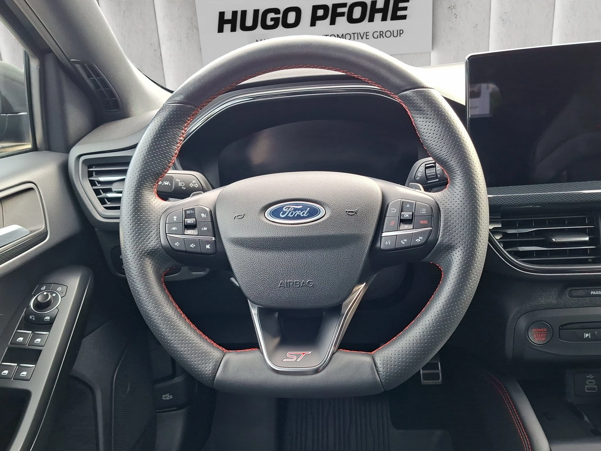 Ford Focus ST ST Turnier 2.3 EB Aut. | LED | AHK | ACC | RFK | SHZ | LMF | Navi