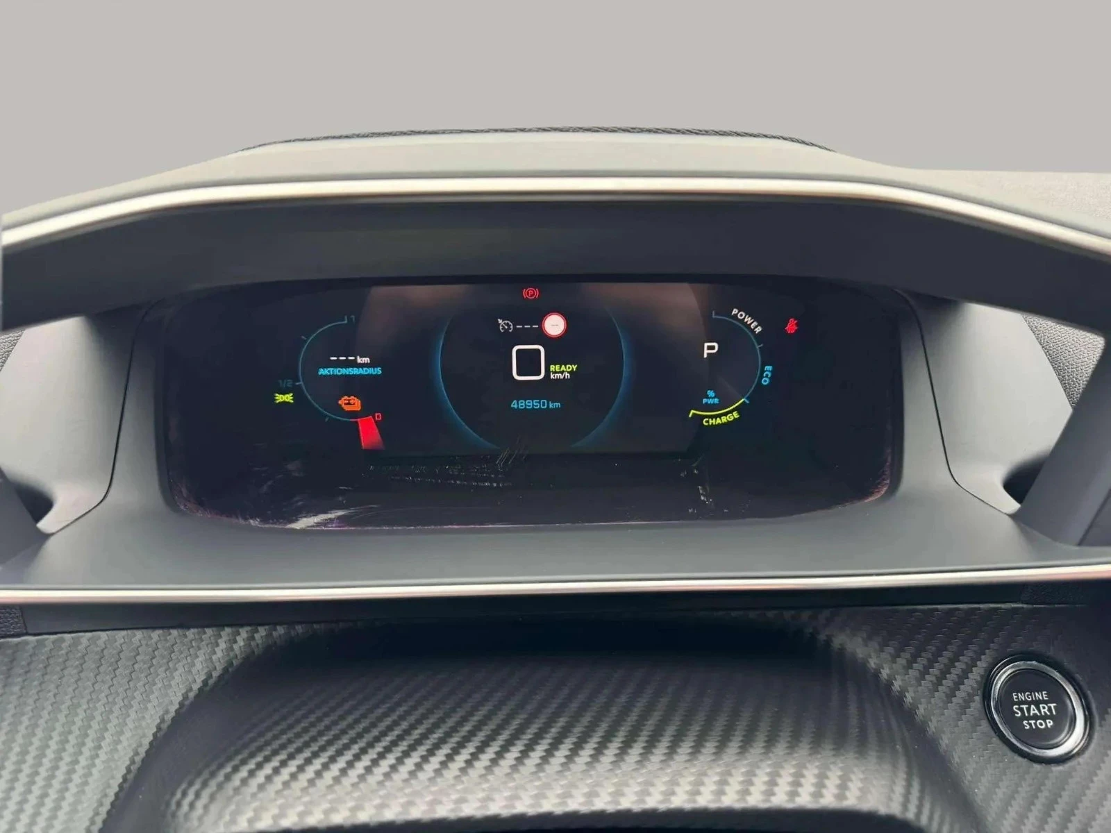 Peugeot-e-2008-image-17