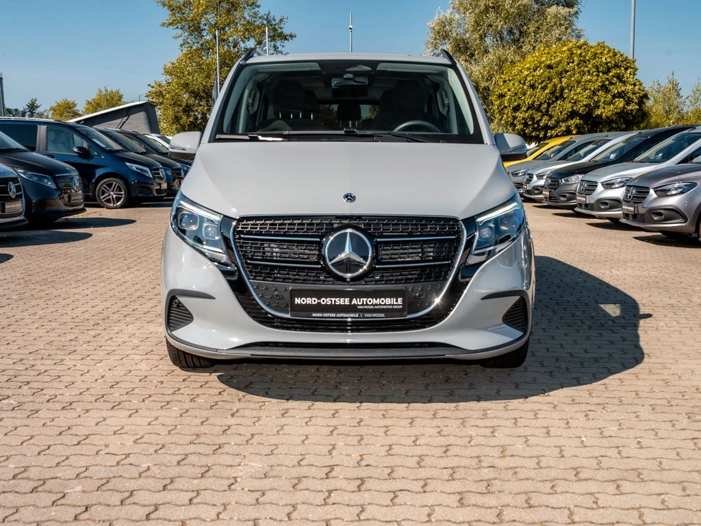 Mercedes-Benz-V-Klasse 220-image-3
