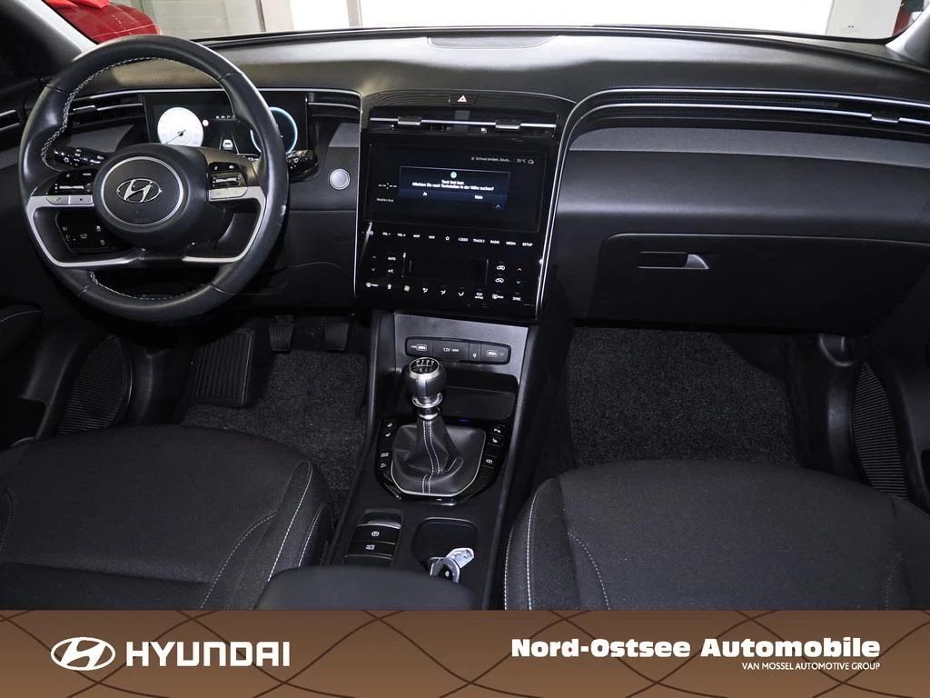 Hyundai Tucson 1.6 T-GDI ADVANTAGE 2WD SHZ LHZ NAVI LED