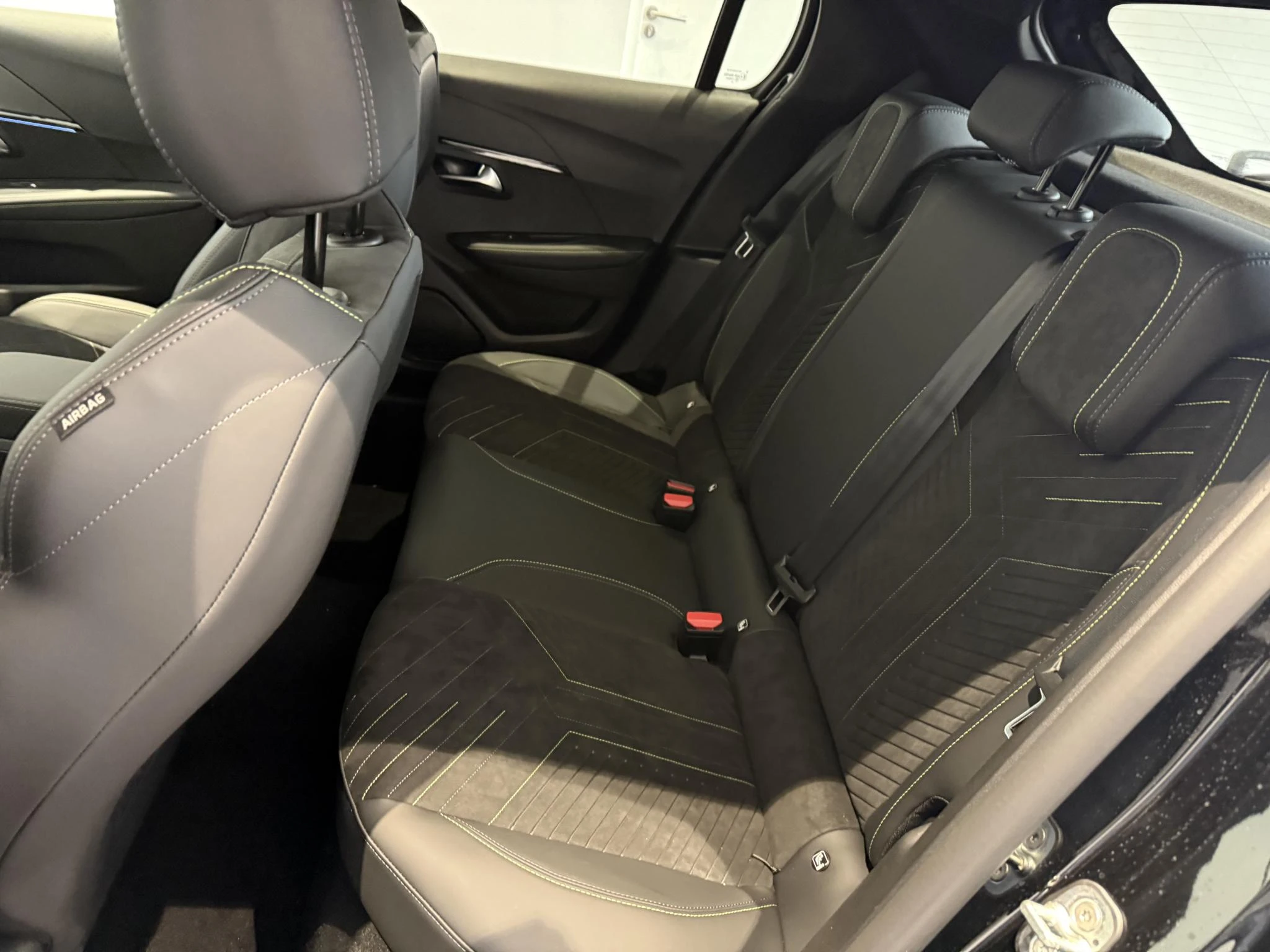 Peugeot-208-image-9