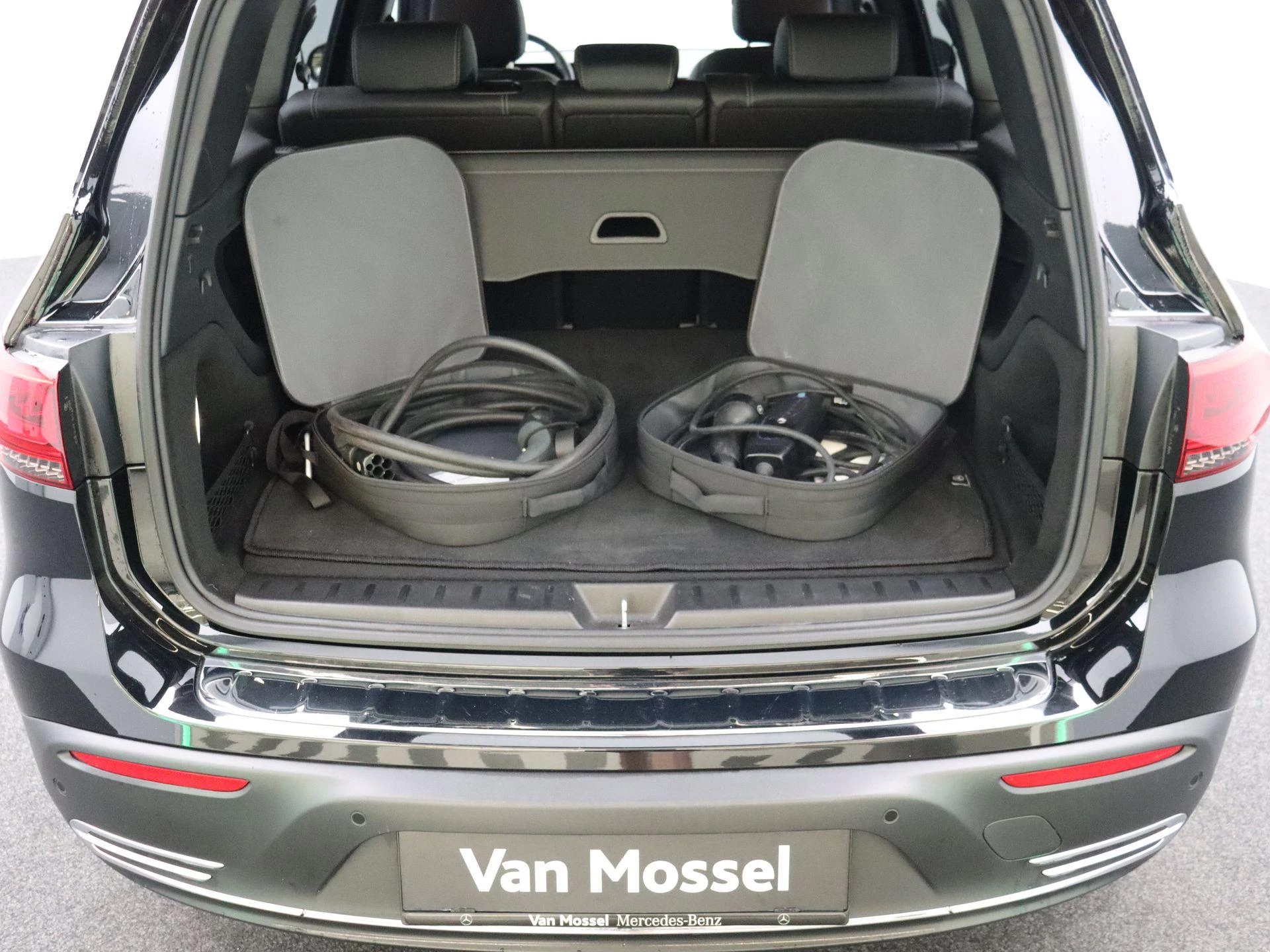 Mercedes-Benz EQB 250 Business Line