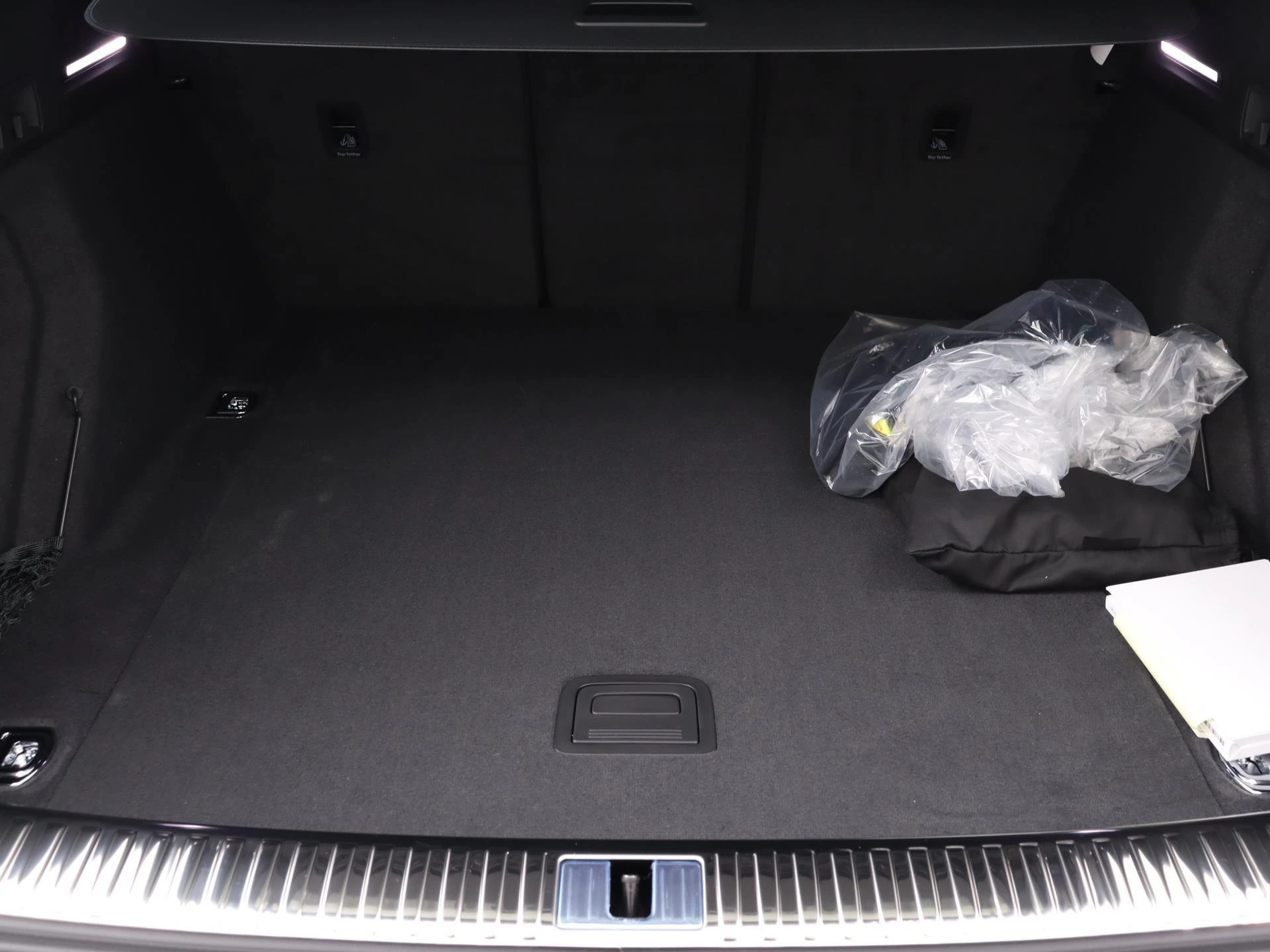 Audi-Q8 e-tron-image-16