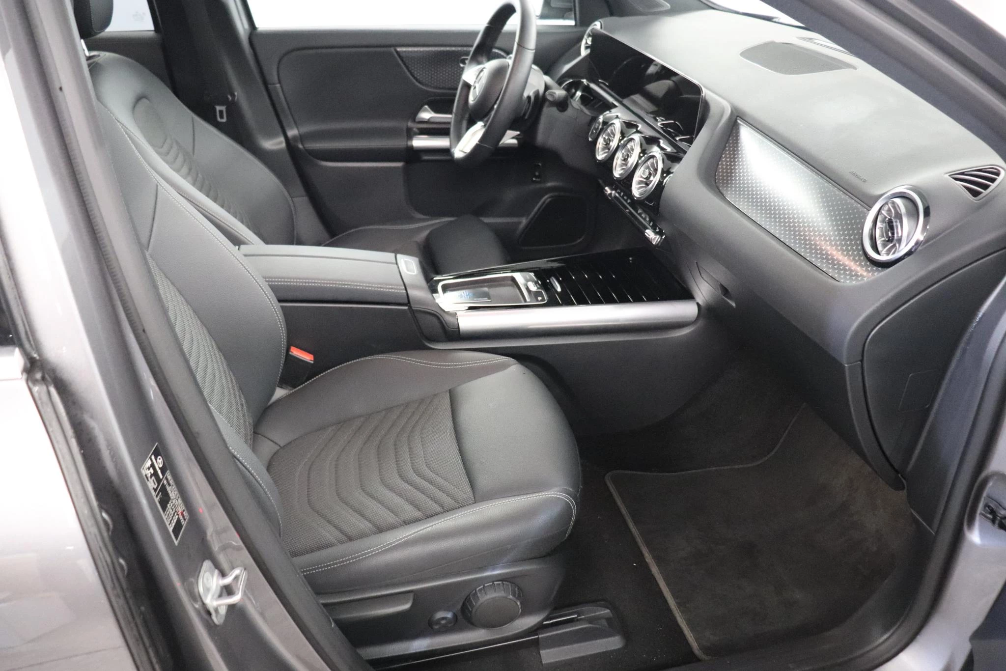 Mercedes-Benz EQA EQA 250+ Business Line
