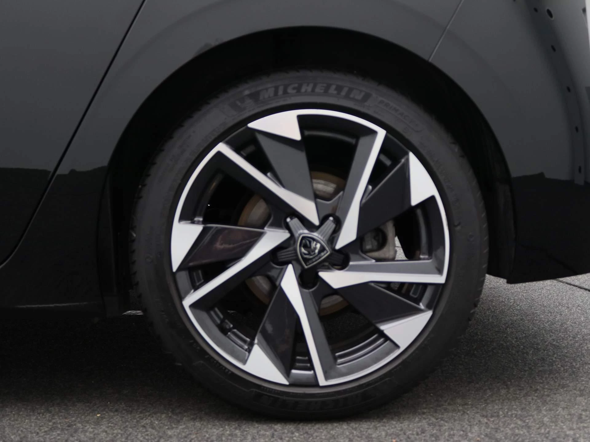 Peugeot 308 1.2 PureTech Allure Pack Business