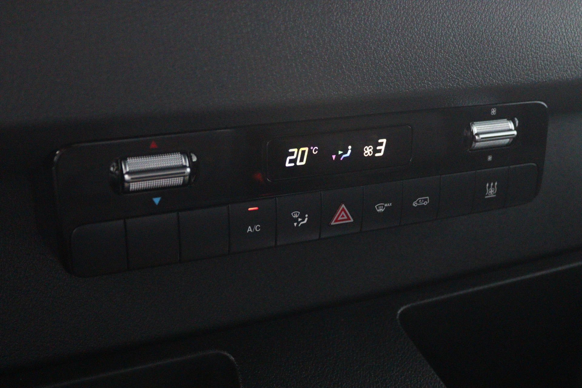 Mercedes-Benz-eSprinter-image-6