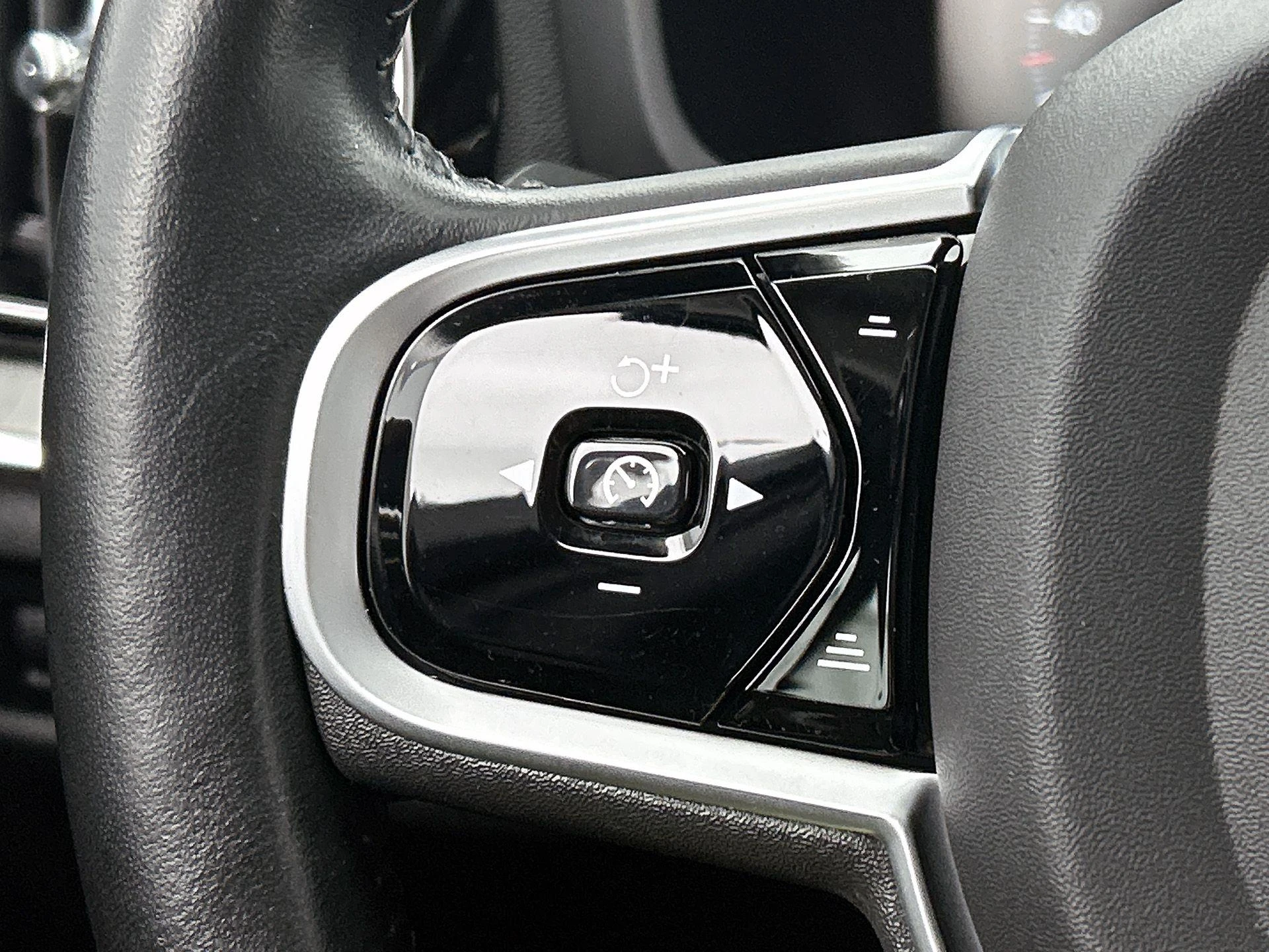 Volvo-V60-image-5