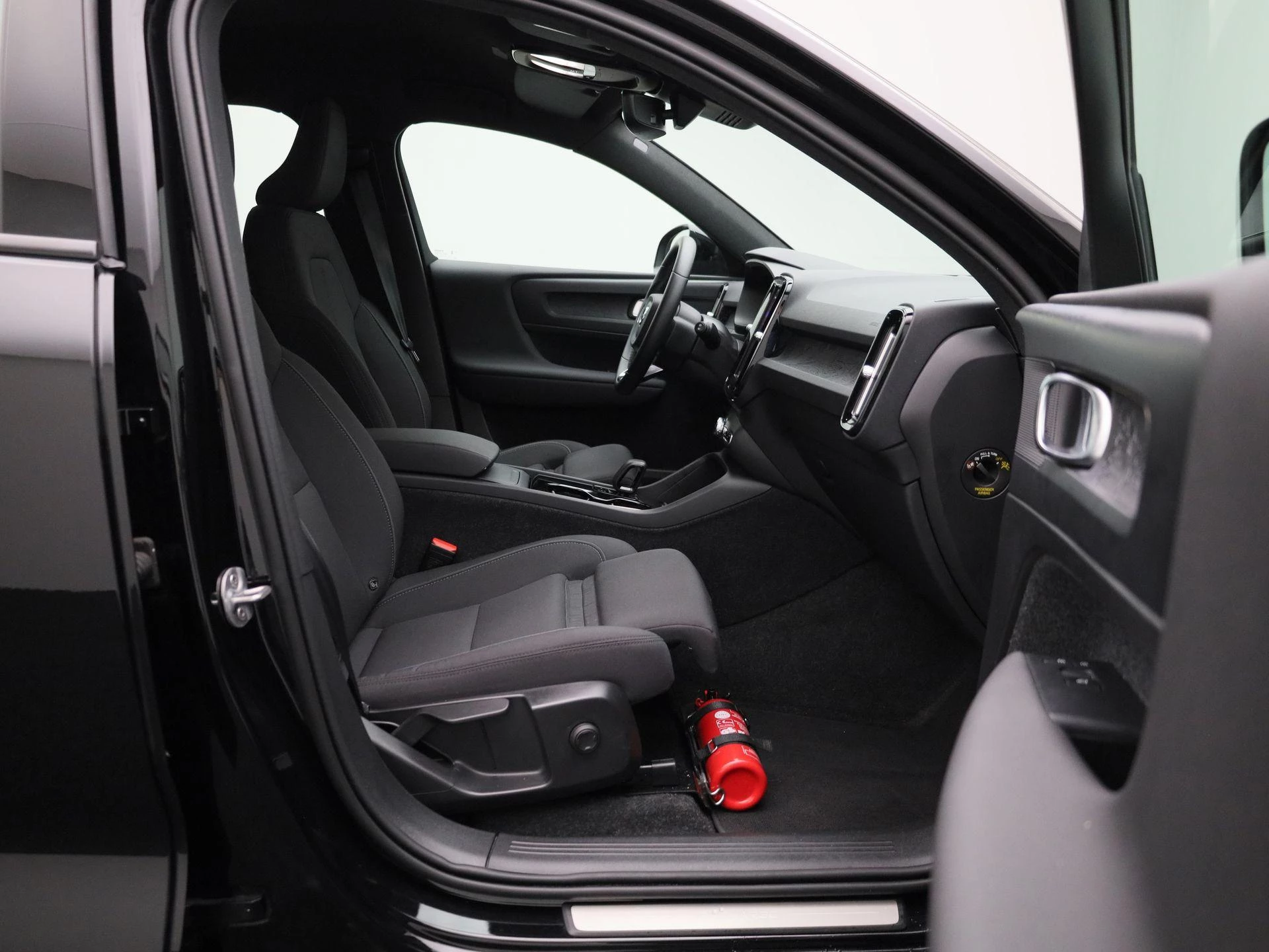 Volvo-XC40-image-34
