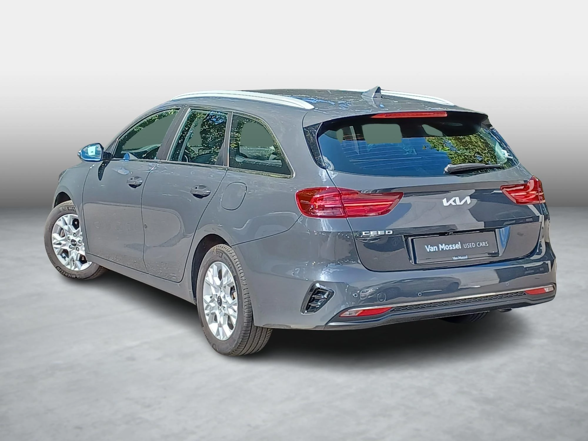 Kia-Ceed Sportswagon-image-3
