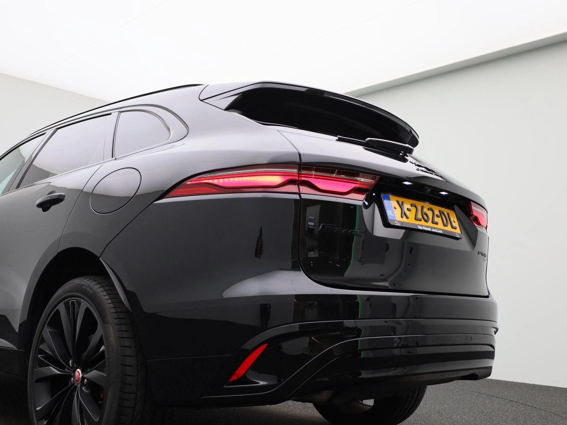 Jaguar F-PACE 2.0 P400e PHEV SE