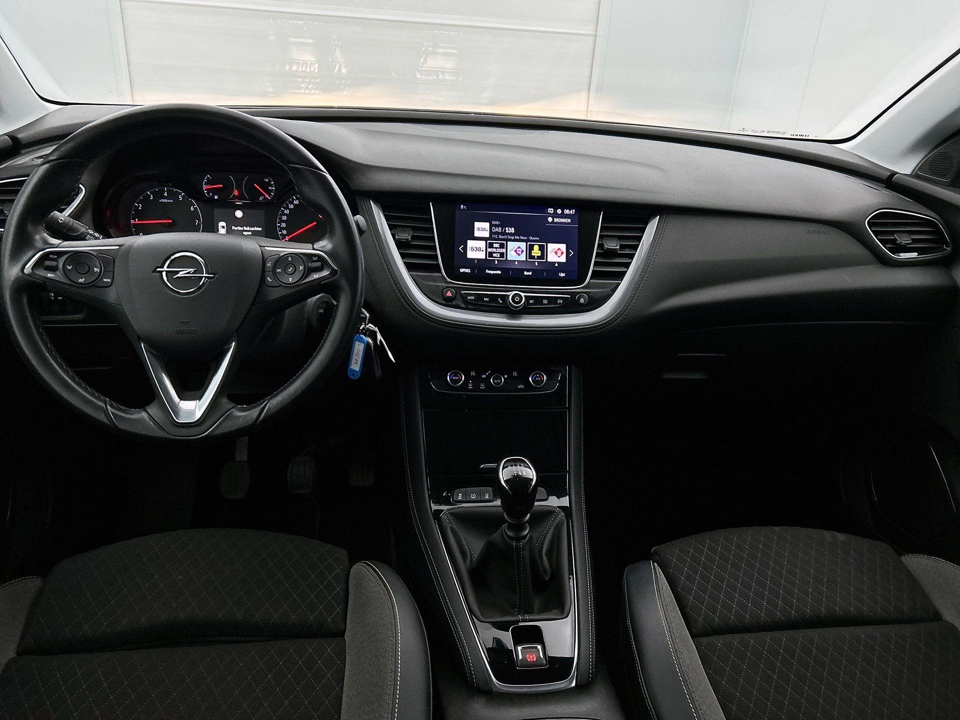 Opel-Grandland X-image-18