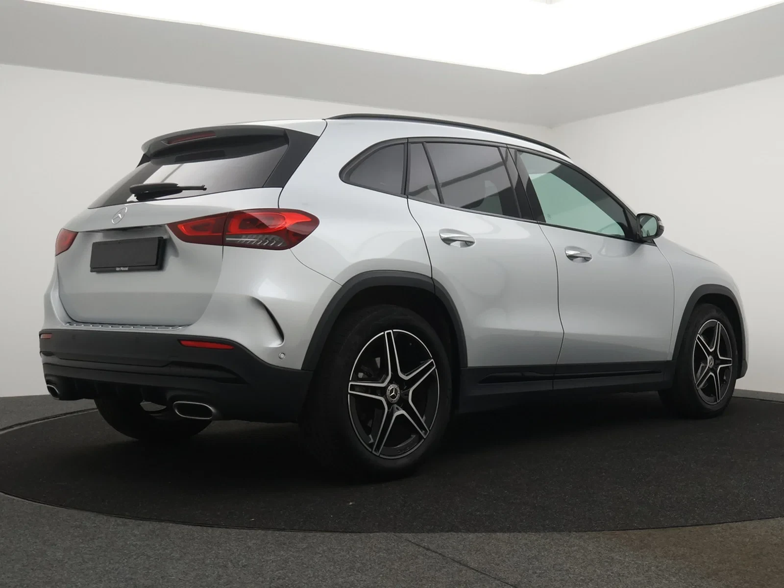 Mercedes-Benz GLA Classe (H247) AMG Line 163PK *AUTOMAAT*LEDER*ALCANTARA*CAMERA*PDC*CRUISE*APP-CONNECT*NAVI*KEYLESS GO*...*