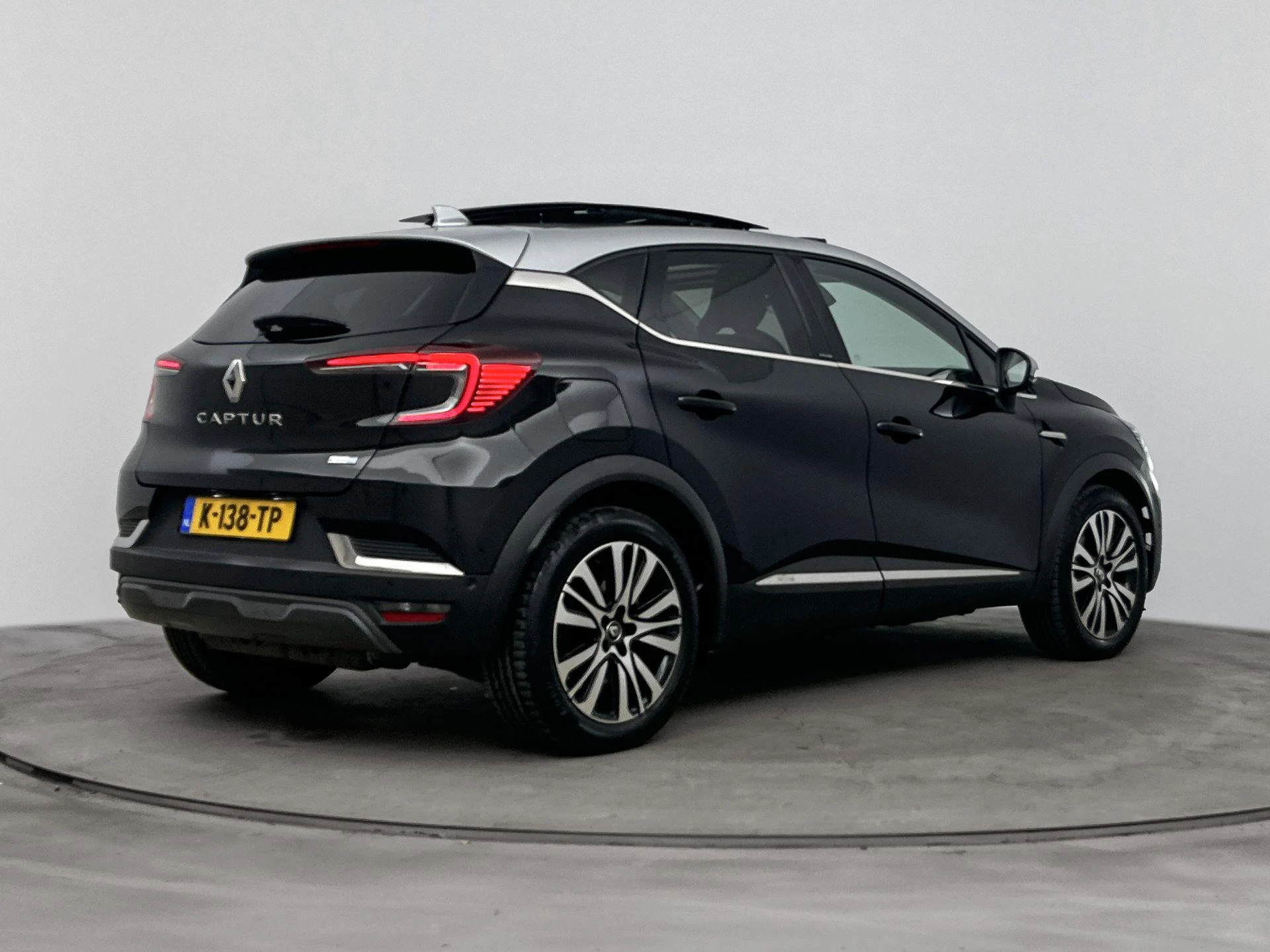 Renault-Captur-image-3