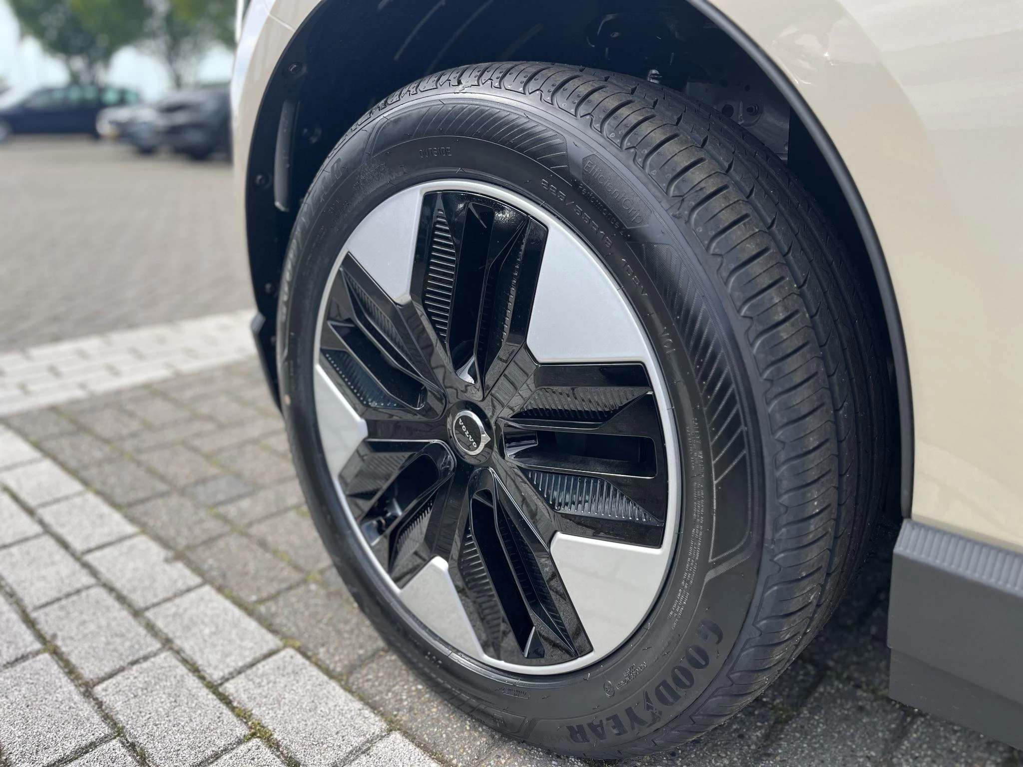 Volvo-EX30-image-2