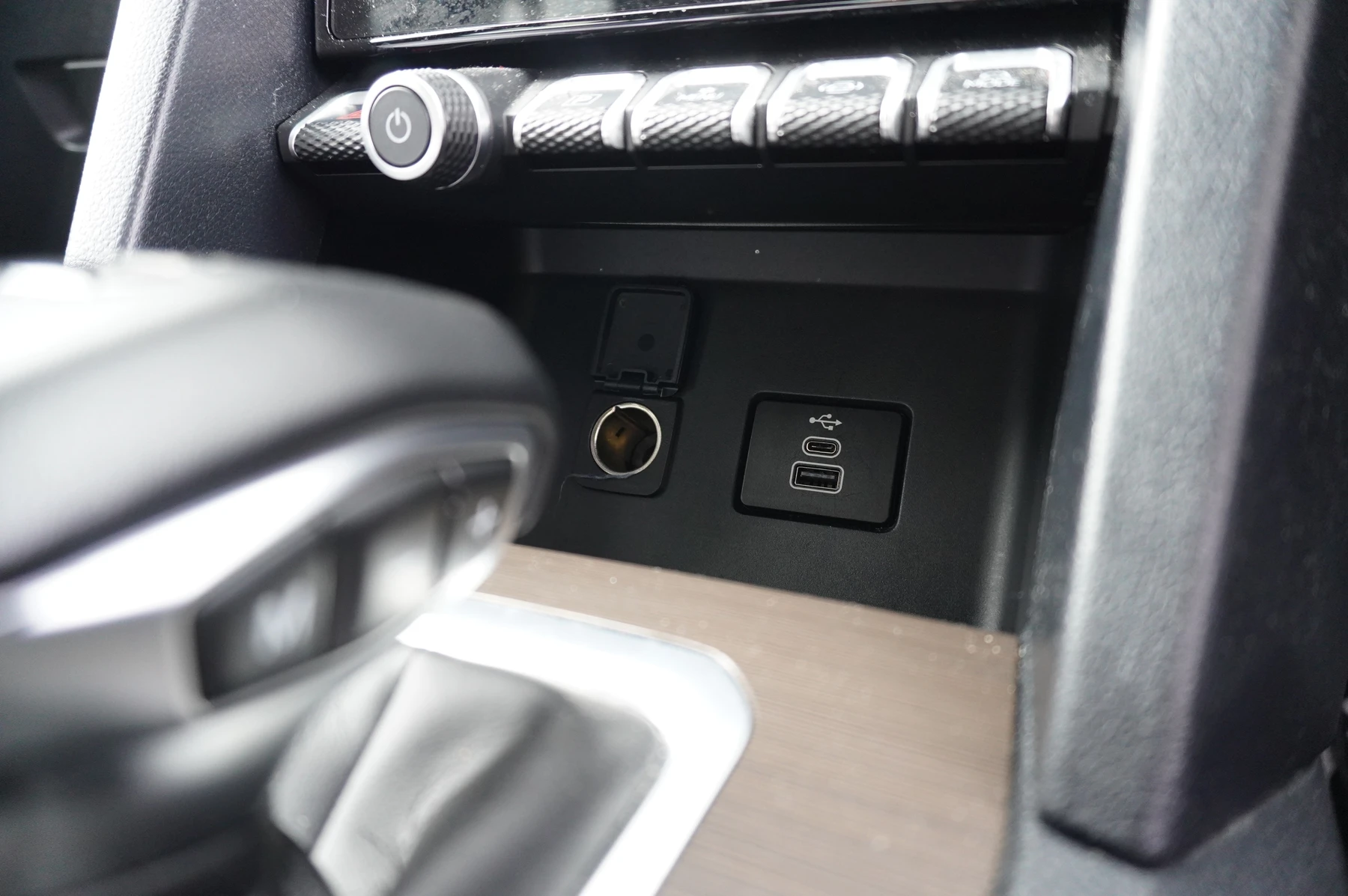 Volkswagen-Amarok-image-33