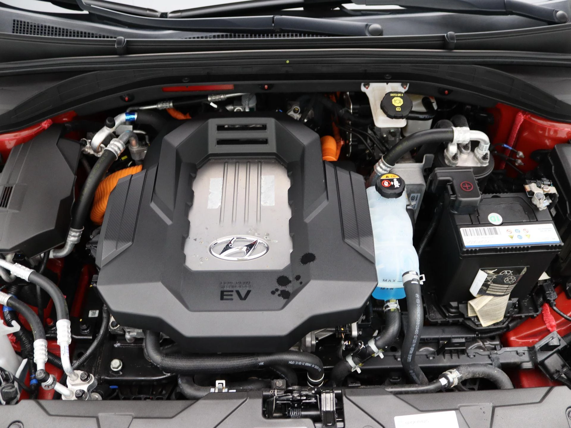 Hyundai-IONIQ-image-38