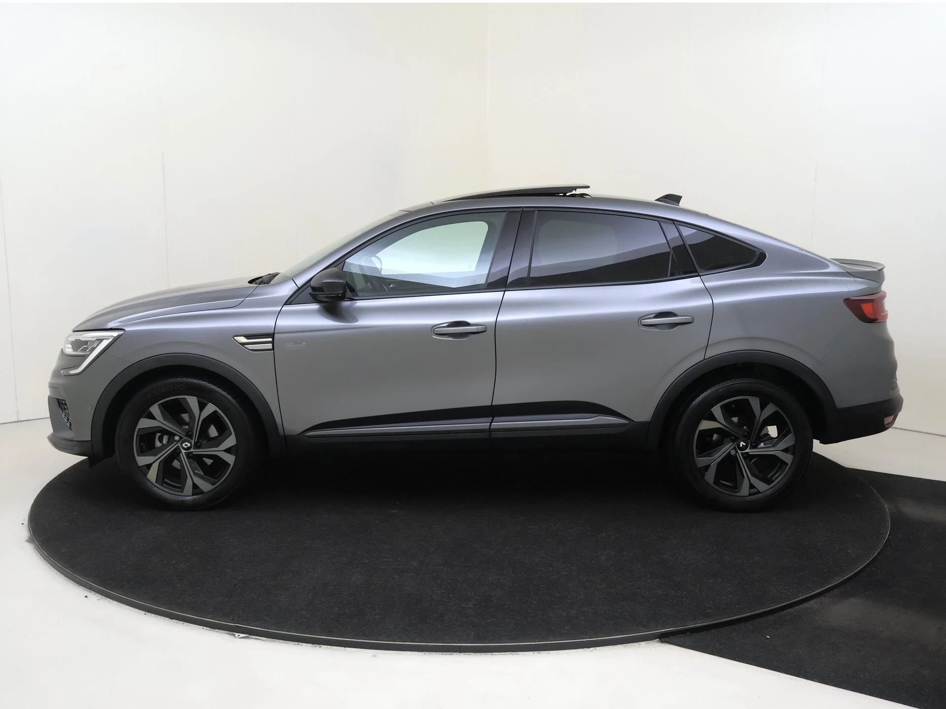 Renault-Arkana-image-7