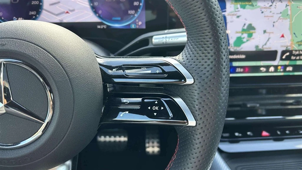 Mercedes-Benz-CLA-image-12