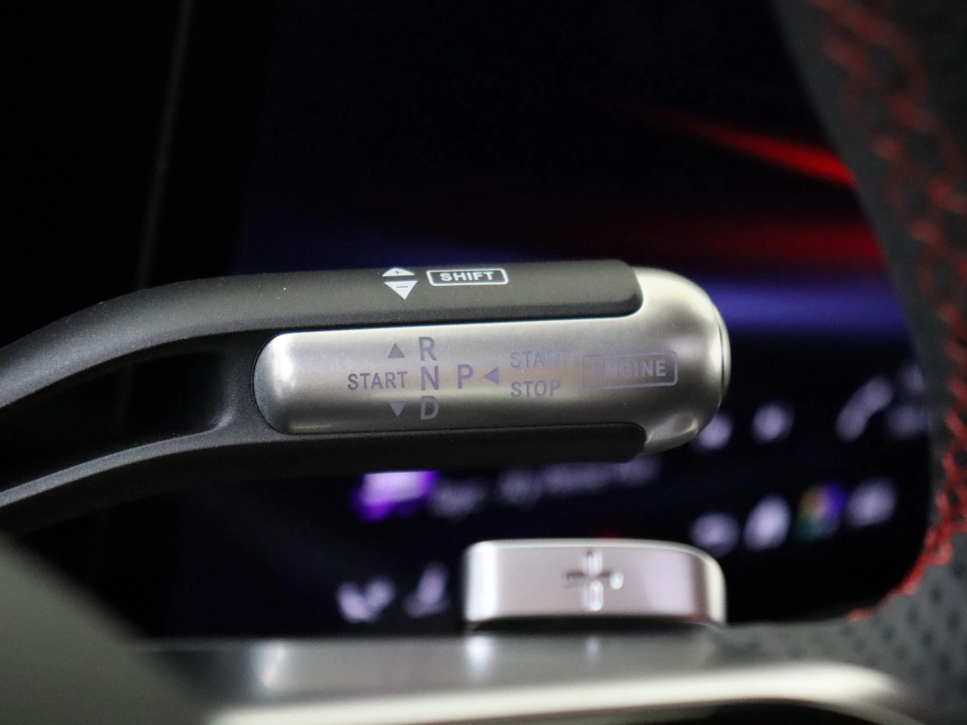 Mercedes-Benz-GLB-image-13