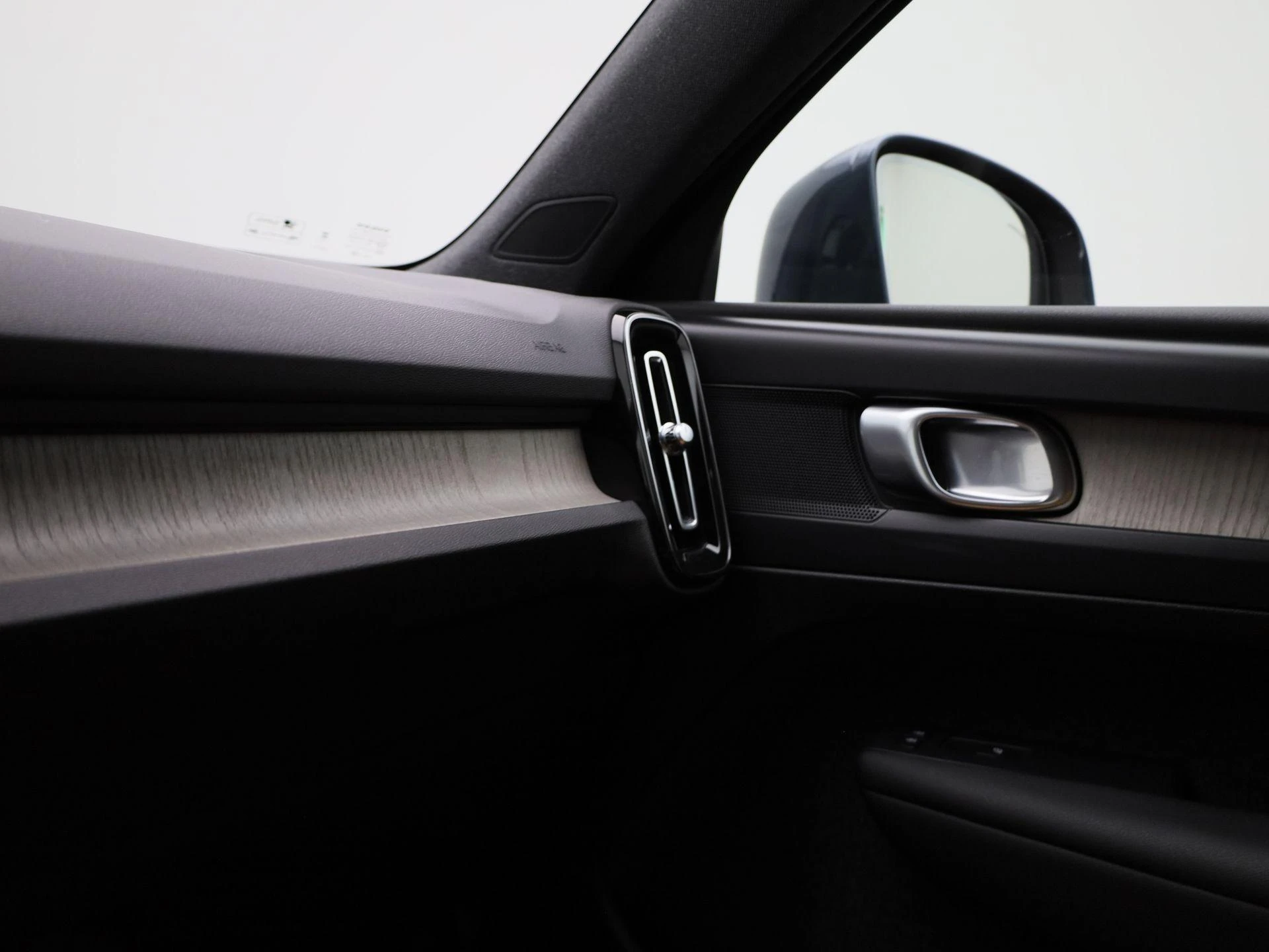 Volvo-XC40-image-25