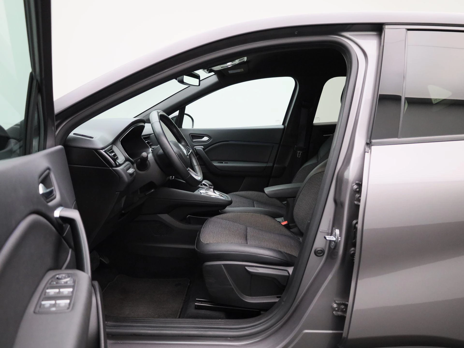 Renault-Captur-image-8