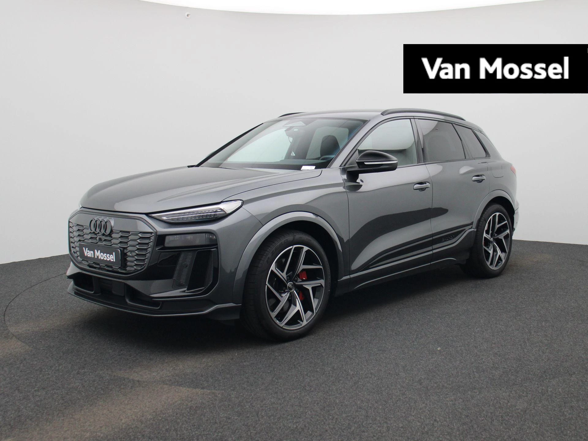 Audi-SQ6 e-tron-image-0