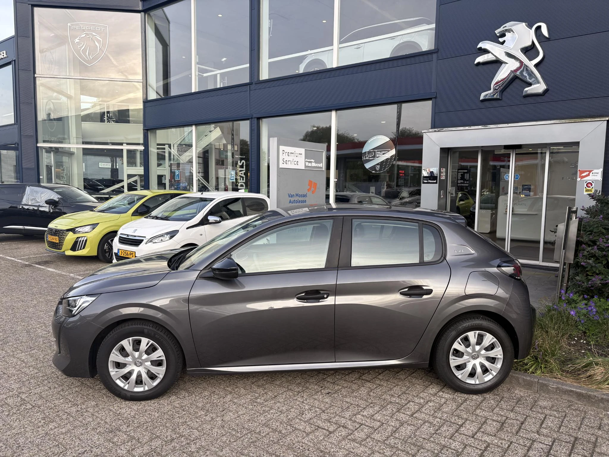 Peugeot-208-image-3