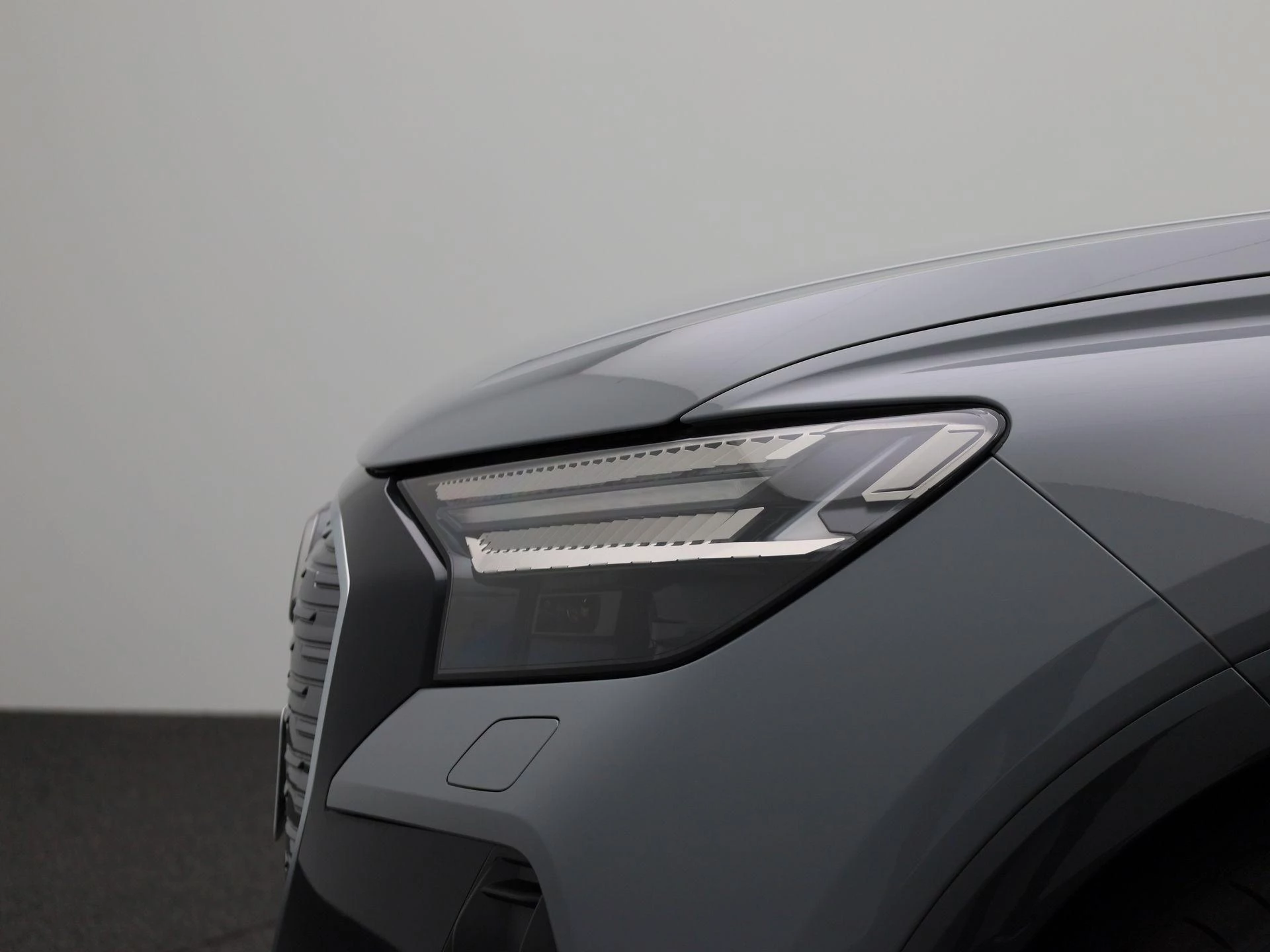 Audi-Q4 e-tron-image-18