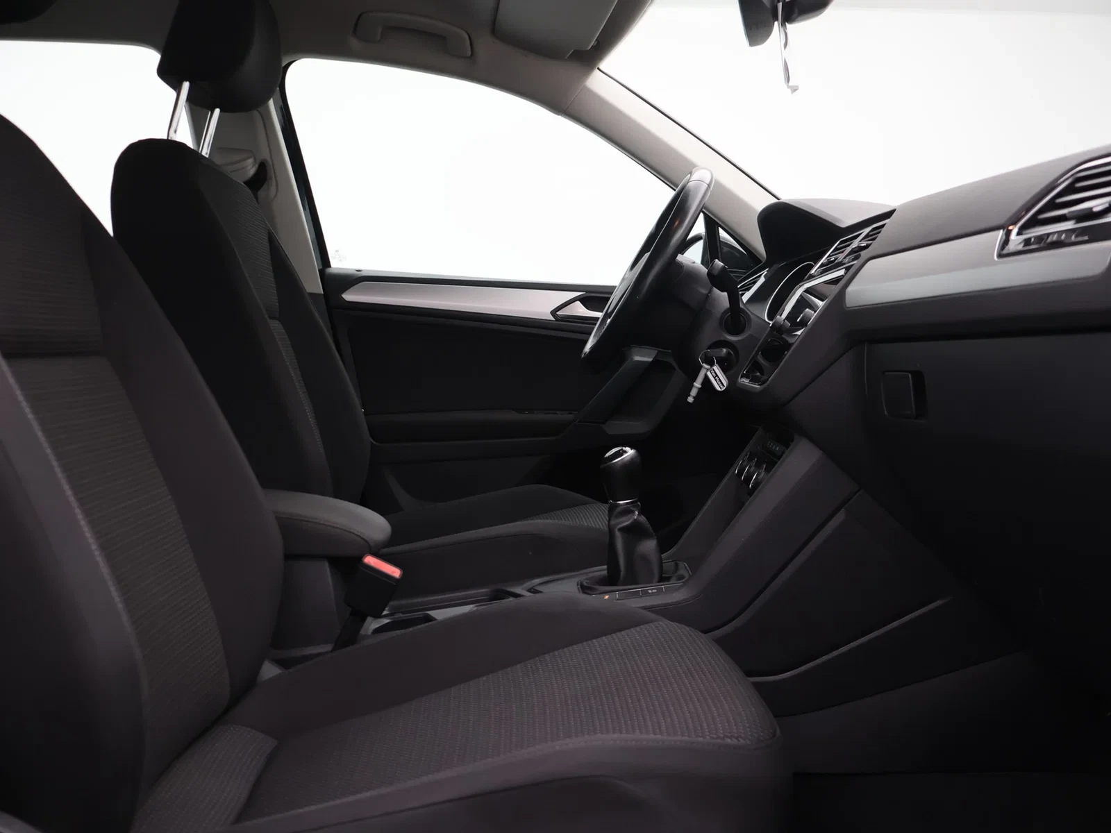Volkswagen Tiguan Trendline 1.5TSI 130PK *PDC*AUTOMATISCHE AIRCO*DAB RADIO*BLTH*...*