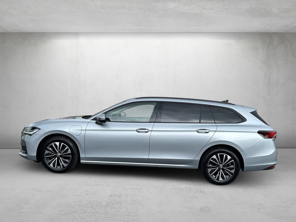 Škoda Superb Combi Selection 1.5 TSI iV 204PS Ahk; Winter; Fahrassistenz