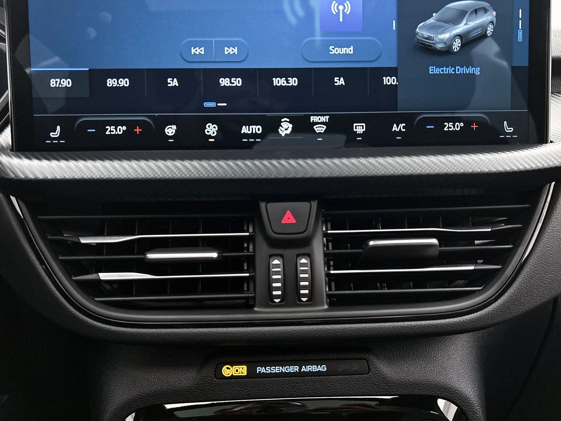Ford-Kuga-image-15