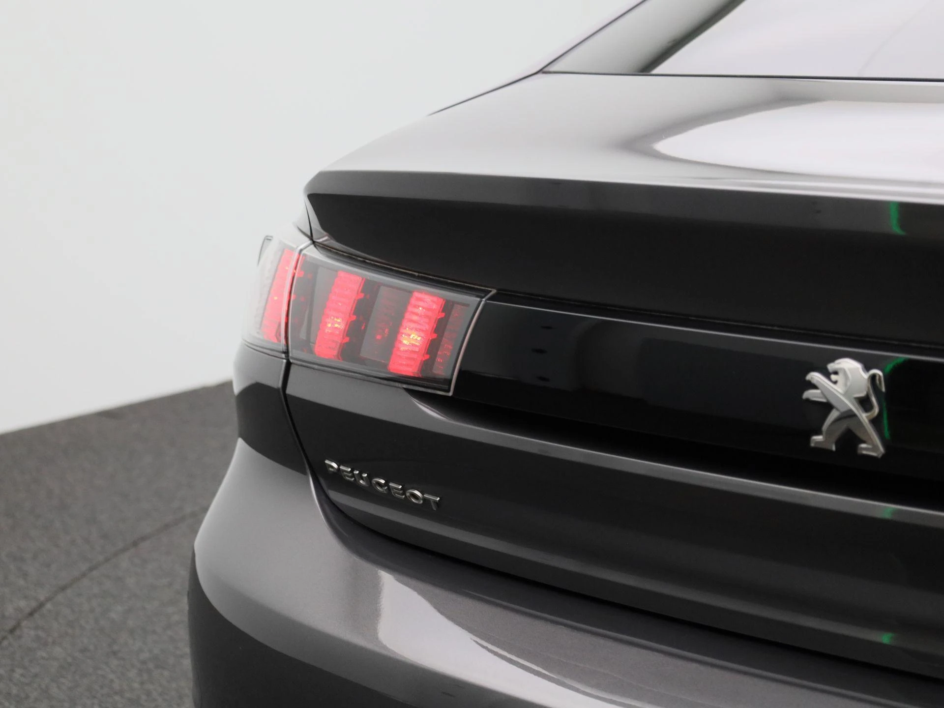 Peugeot-508-image-38