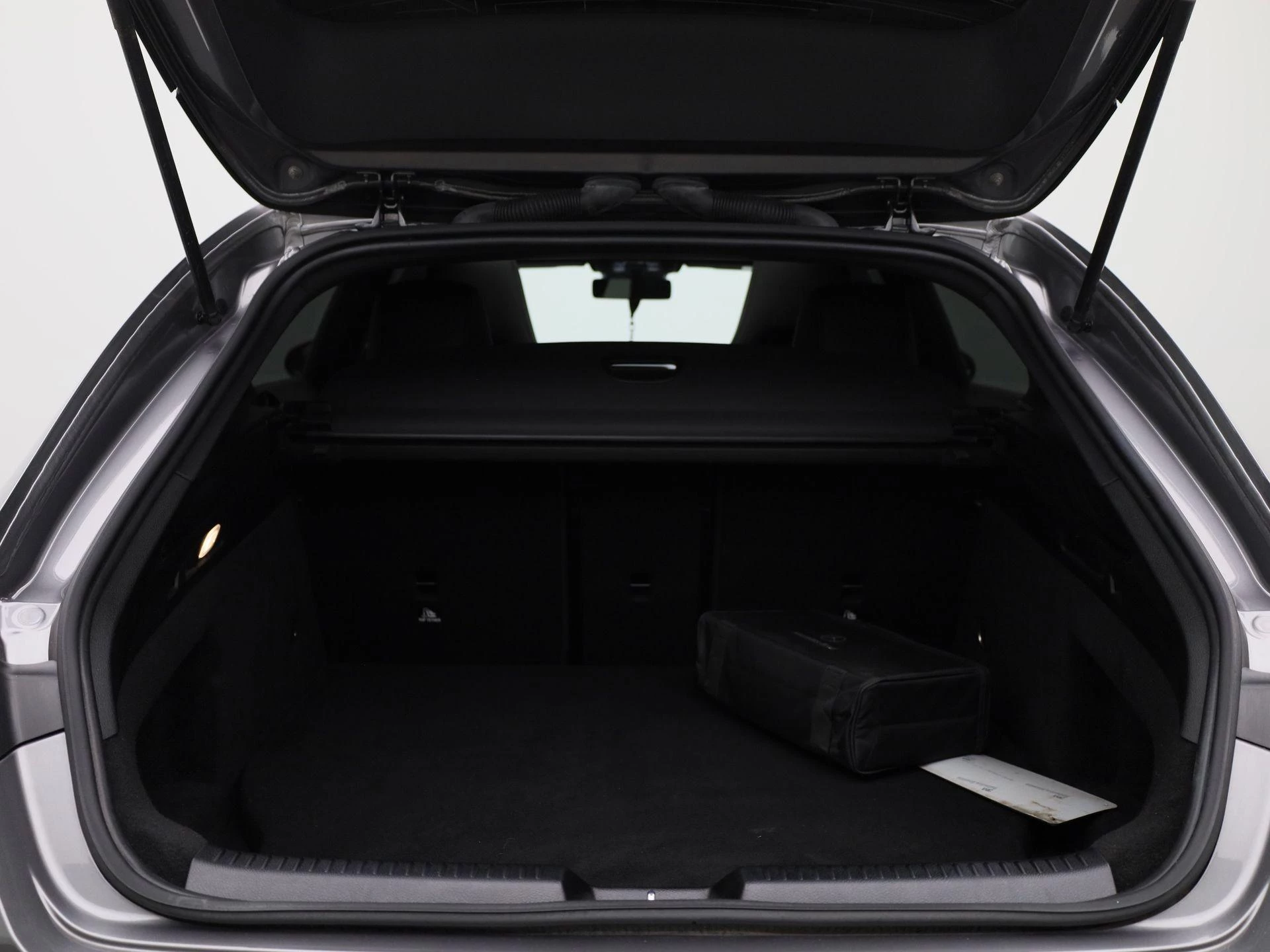 Mercedes-Benz CLA Shooting Brake 250 e AMG Line