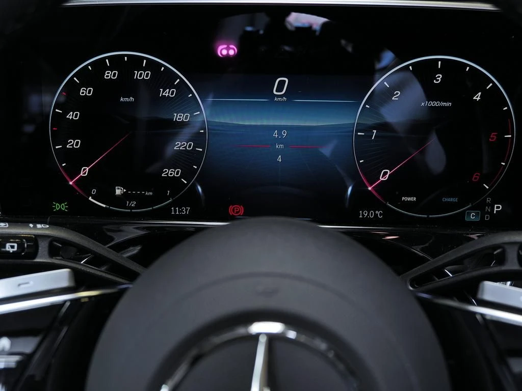 Mercedes-Benz-E-Klasse 450 d-image-6