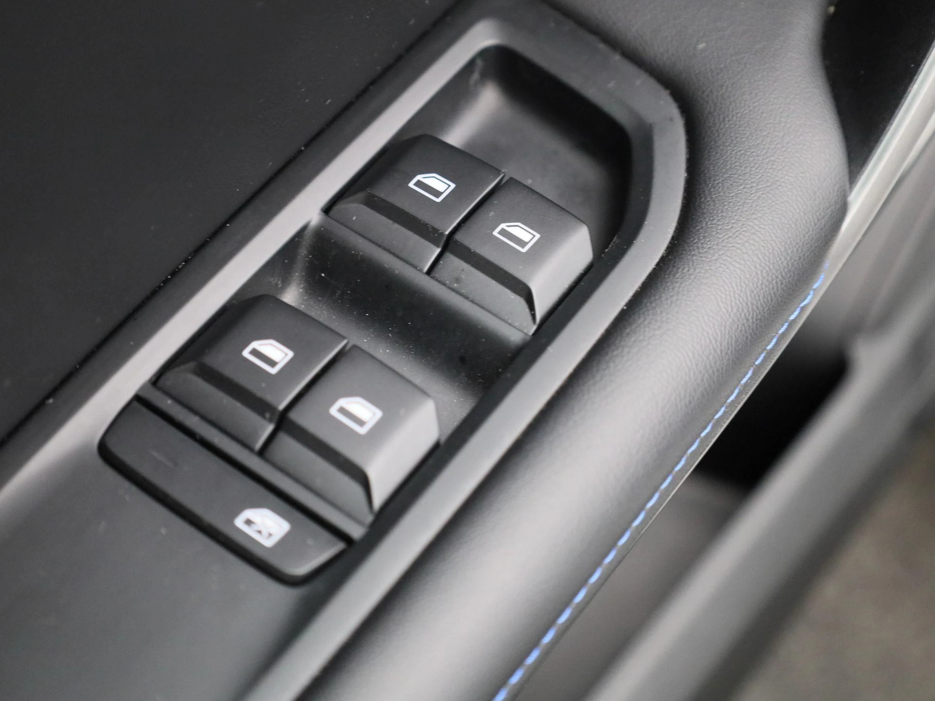MG-MG4 EV-image-27