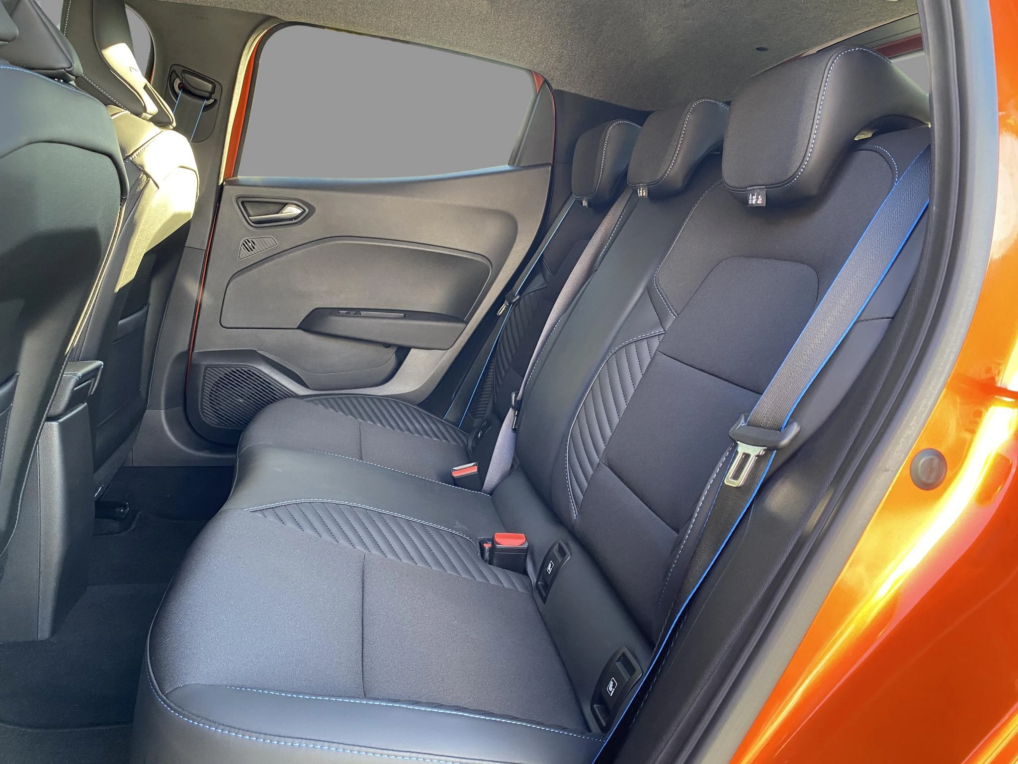 Renault-Clio-image-13