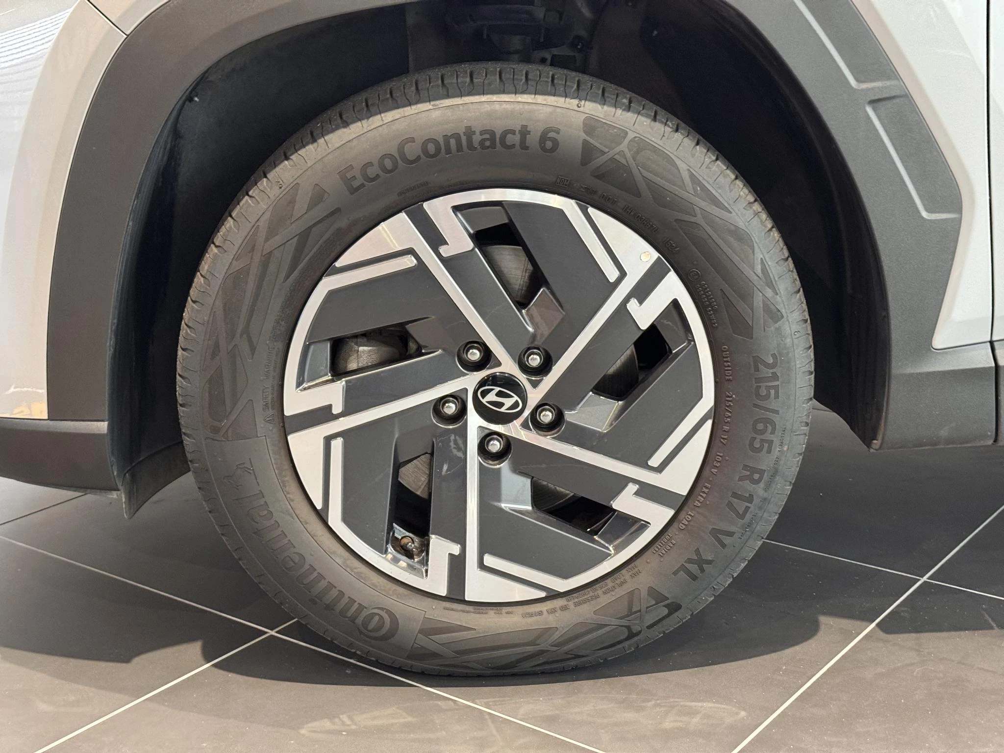 Hyundai-Tucson Hybrid-image-20