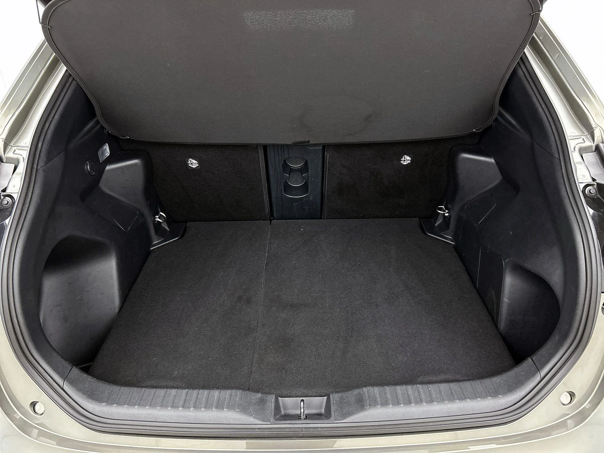 Toyota-Yaris Cross-image-14