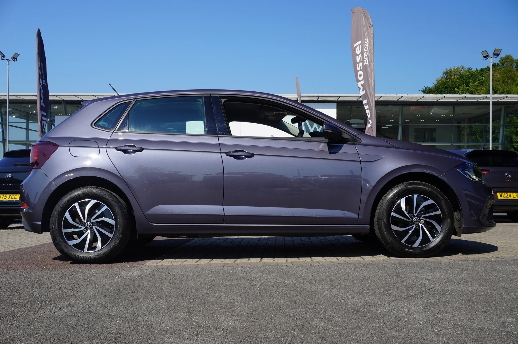 Volkswagen-Polo-image-3