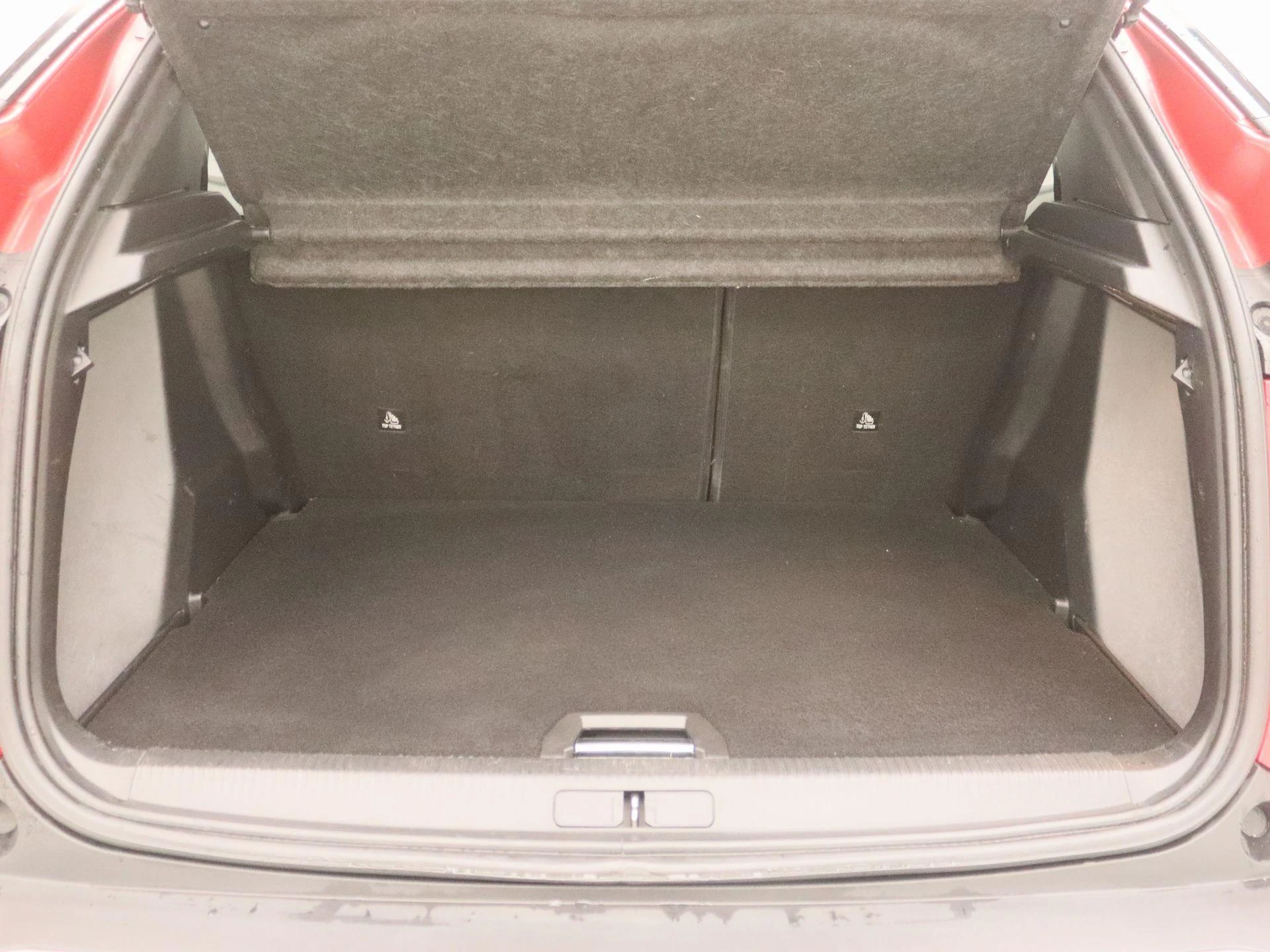 Peugeot-2008-image-13