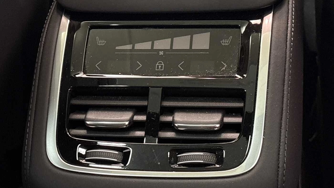 Volvo-XC90-image-16