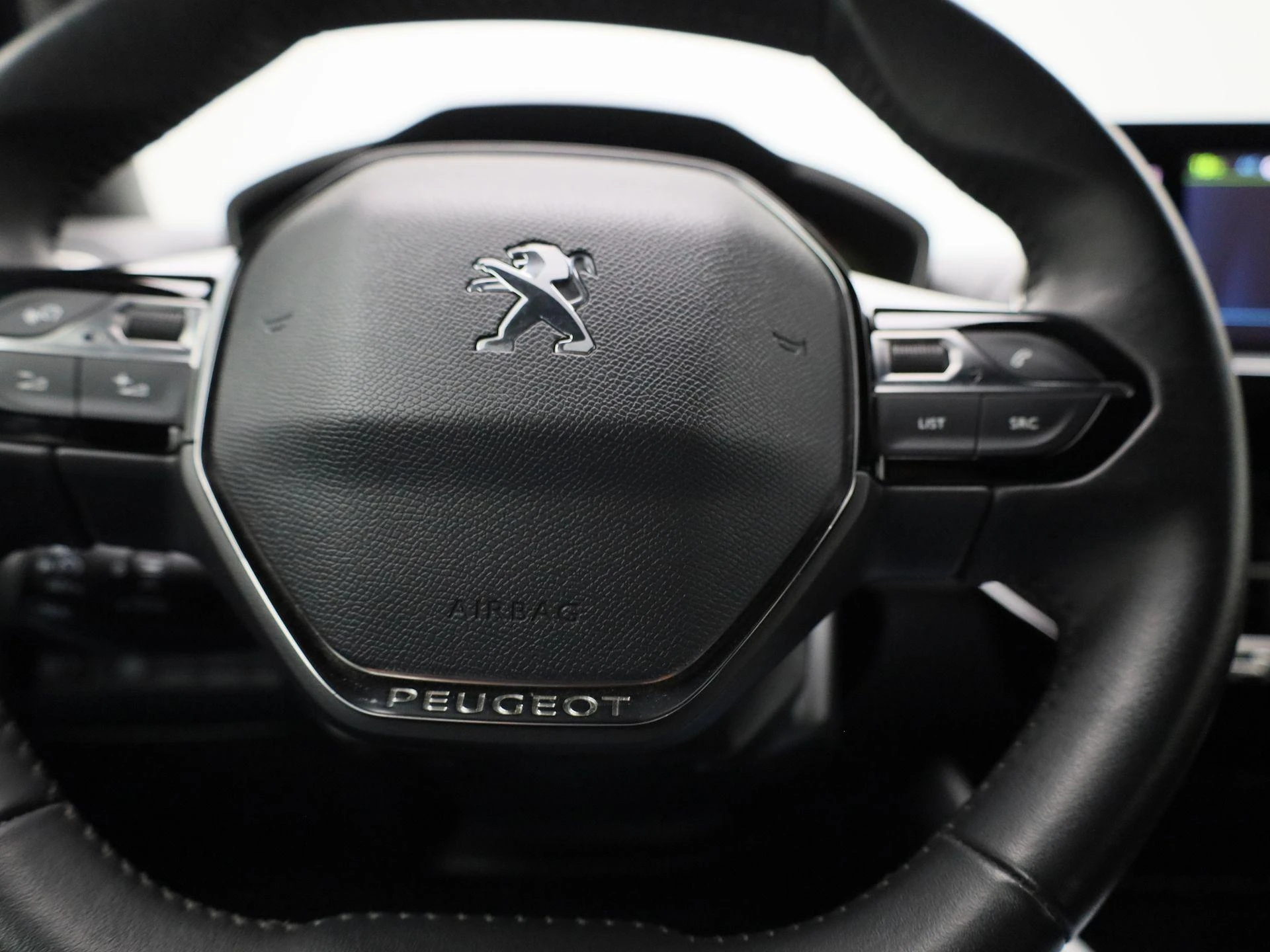 Peugeot e-2008 - 30