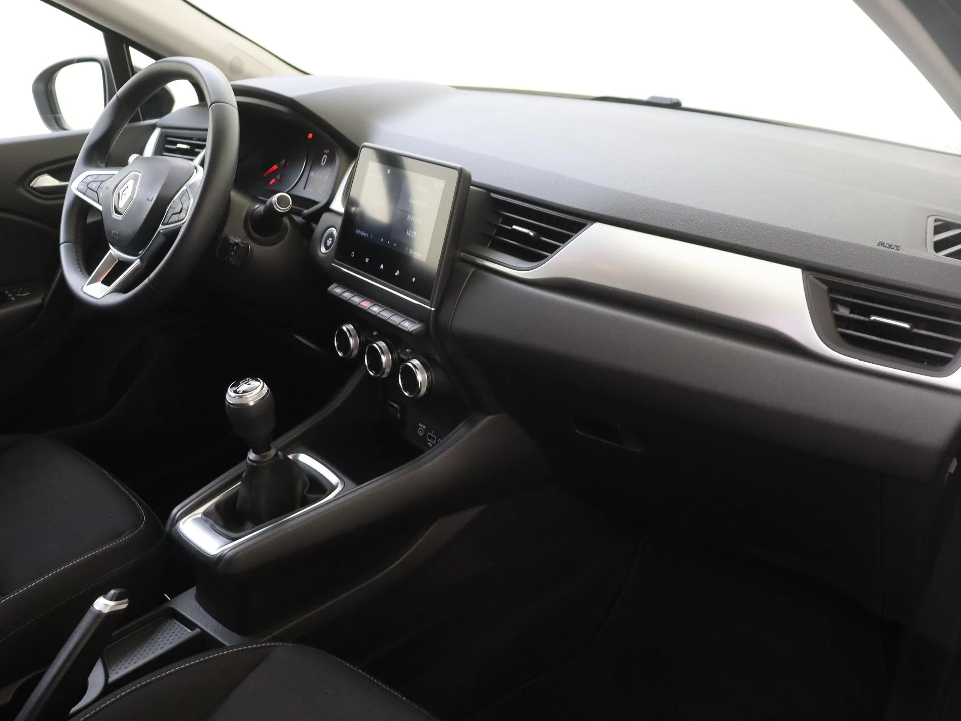 Renault-Captur-image-4