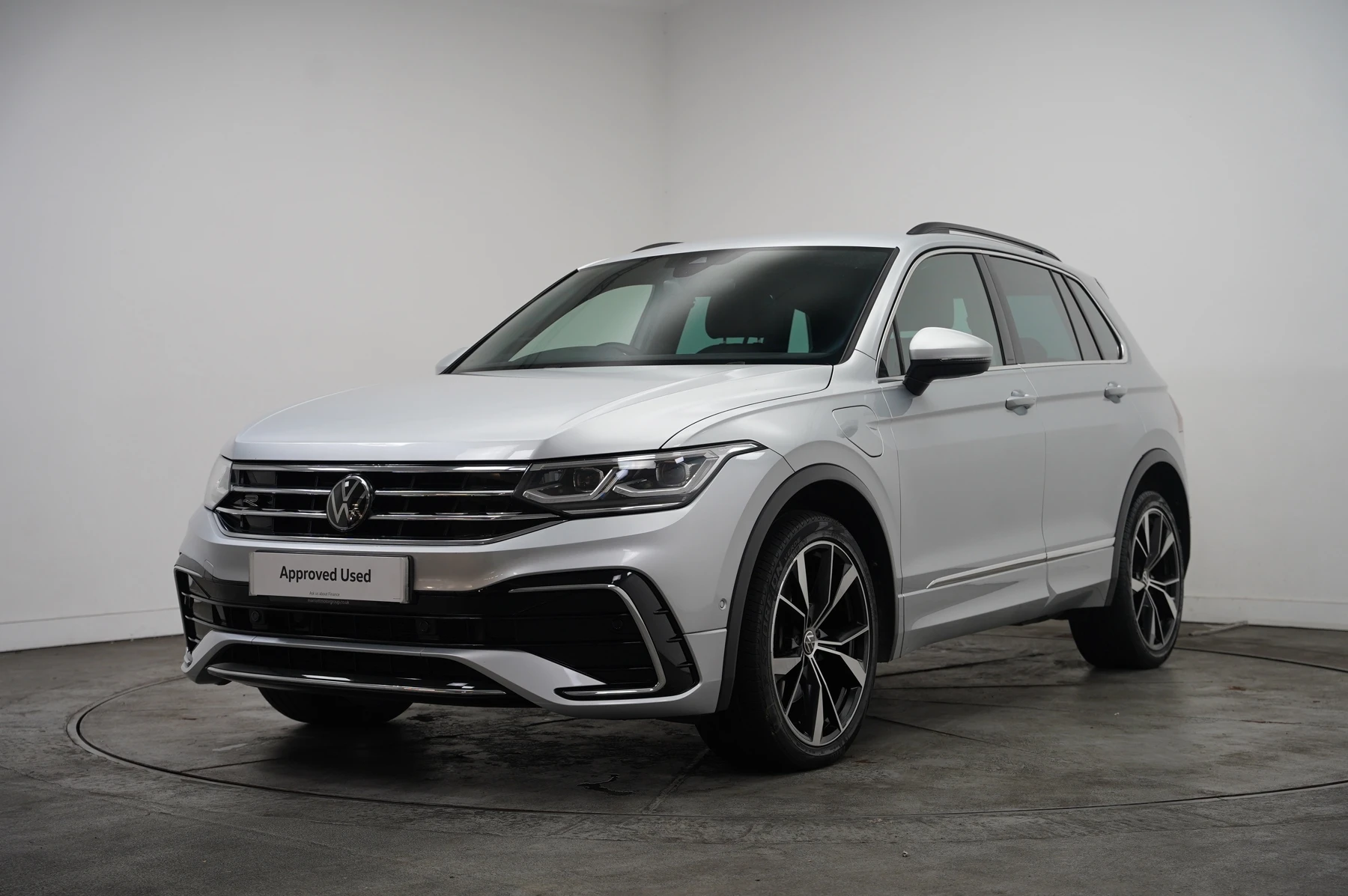Volkswagen-Tiguan-image-34
