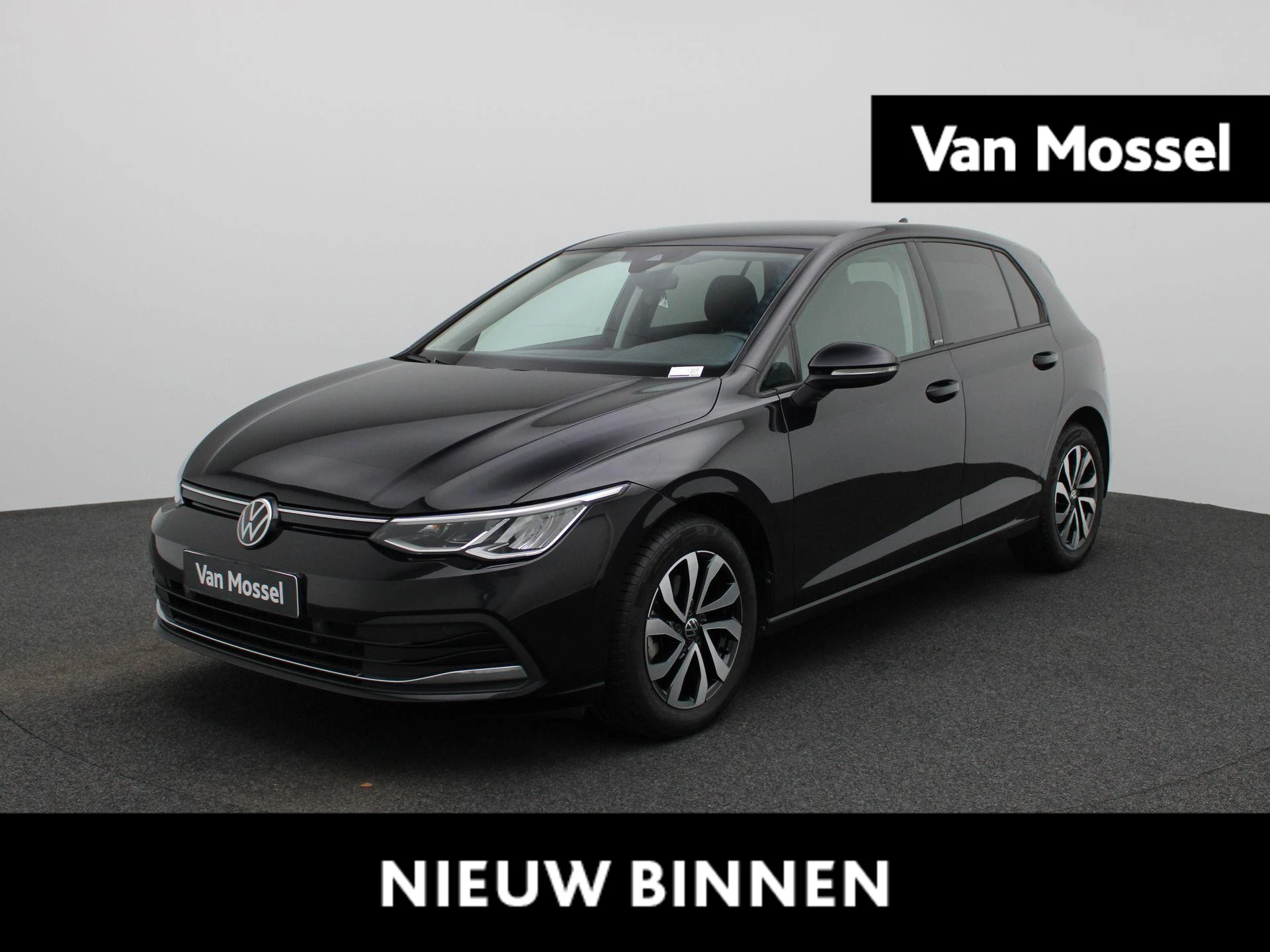 Volkswagen-Golf-image-0