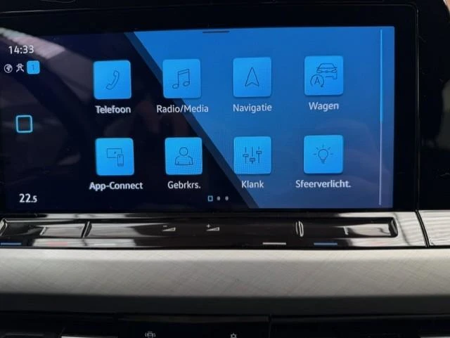 Volkswagen-Golf-image-11